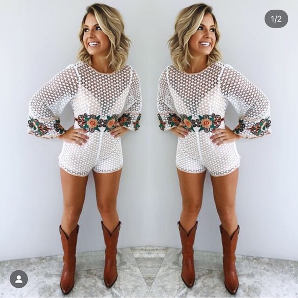 Lace romper - Picture 2 of 5